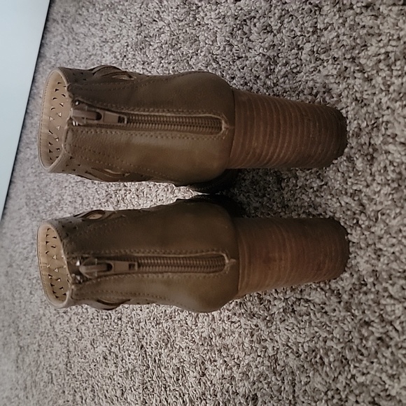 Open toe booties - Picture 4 of 4